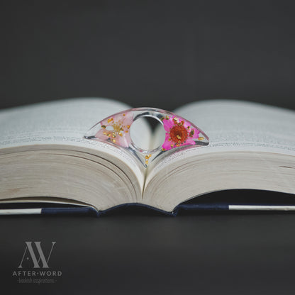 Floral Resin Page Holders - Book Accessories - Heart Bloom - After Word